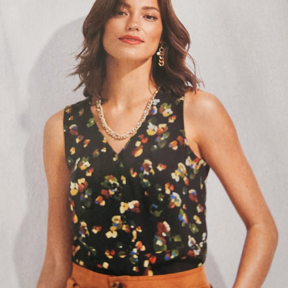 CAbi Flamo Top tank size M NWT